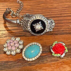 Pretty "Snap Charm" Bracelet